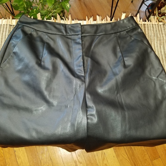 Top Shop Faux Leather Shorts Size 10 - Picture 2 of 8